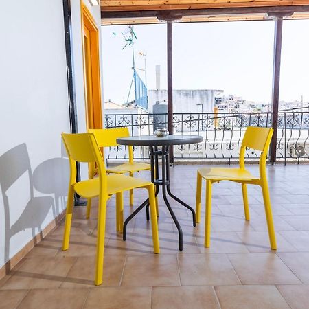Mondrian Guest House Skiathos-stad Buitenkant foto