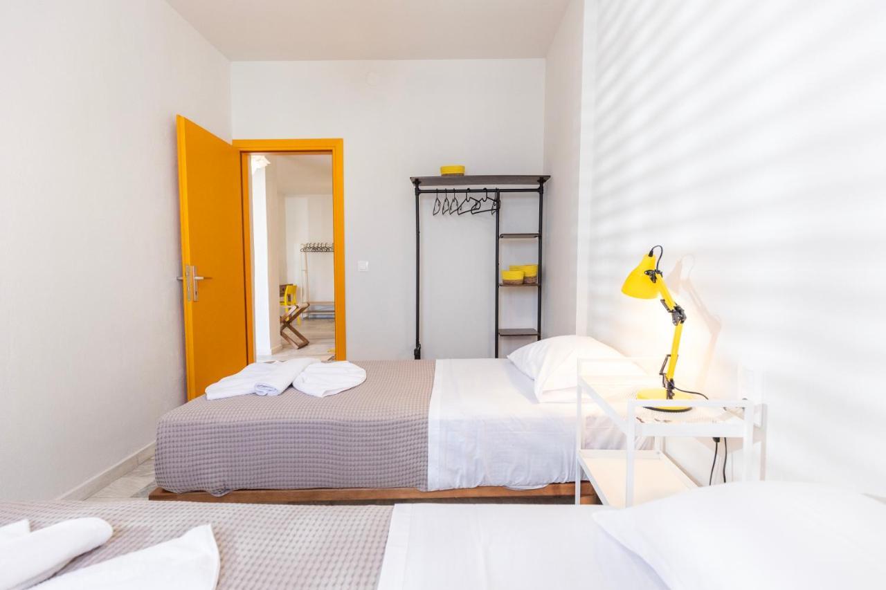 Mondrian Guest House Skiathos-stad Buitenkant foto