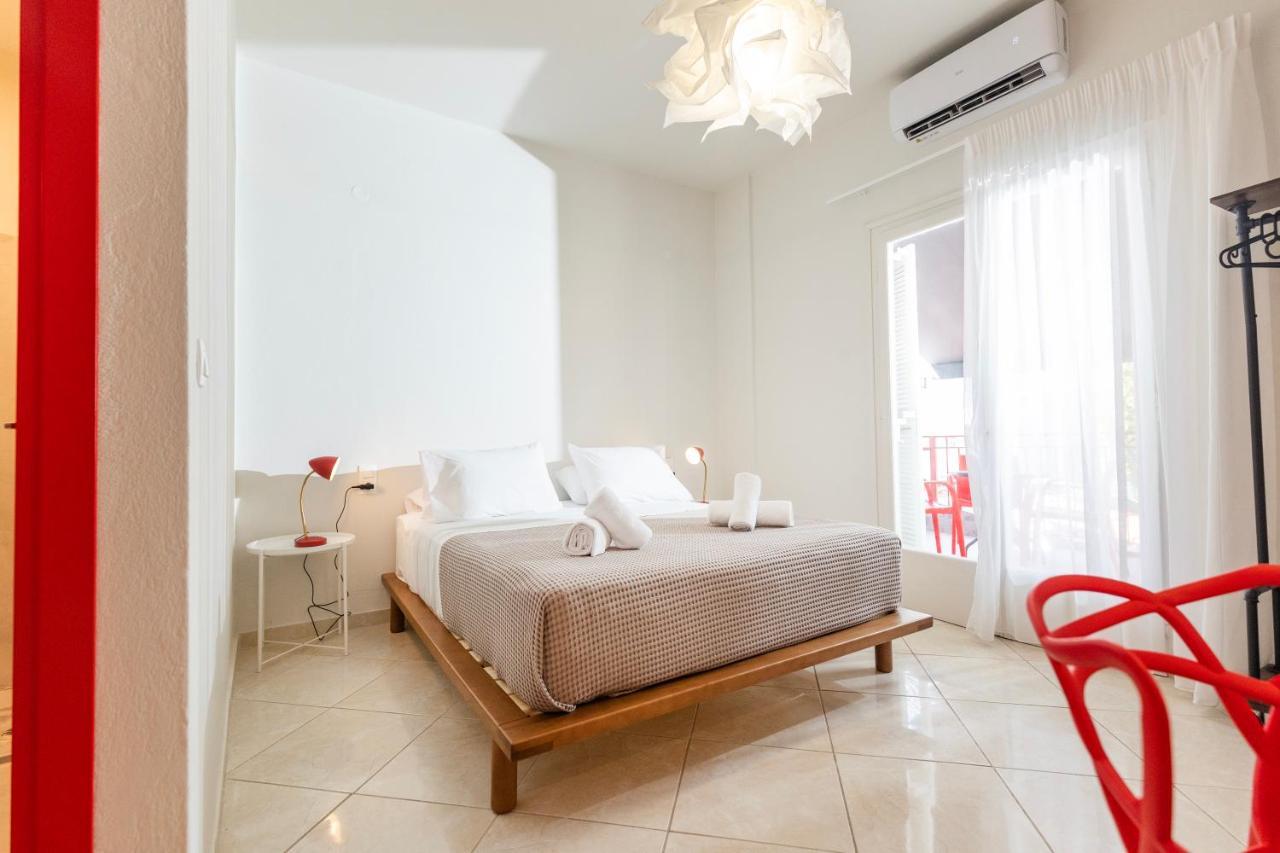 Mondrian Guest House Skiathos-stad Buitenkant foto