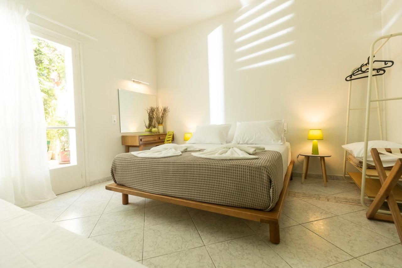 Mondrian Guest House Skiathos-stad Buitenkant foto