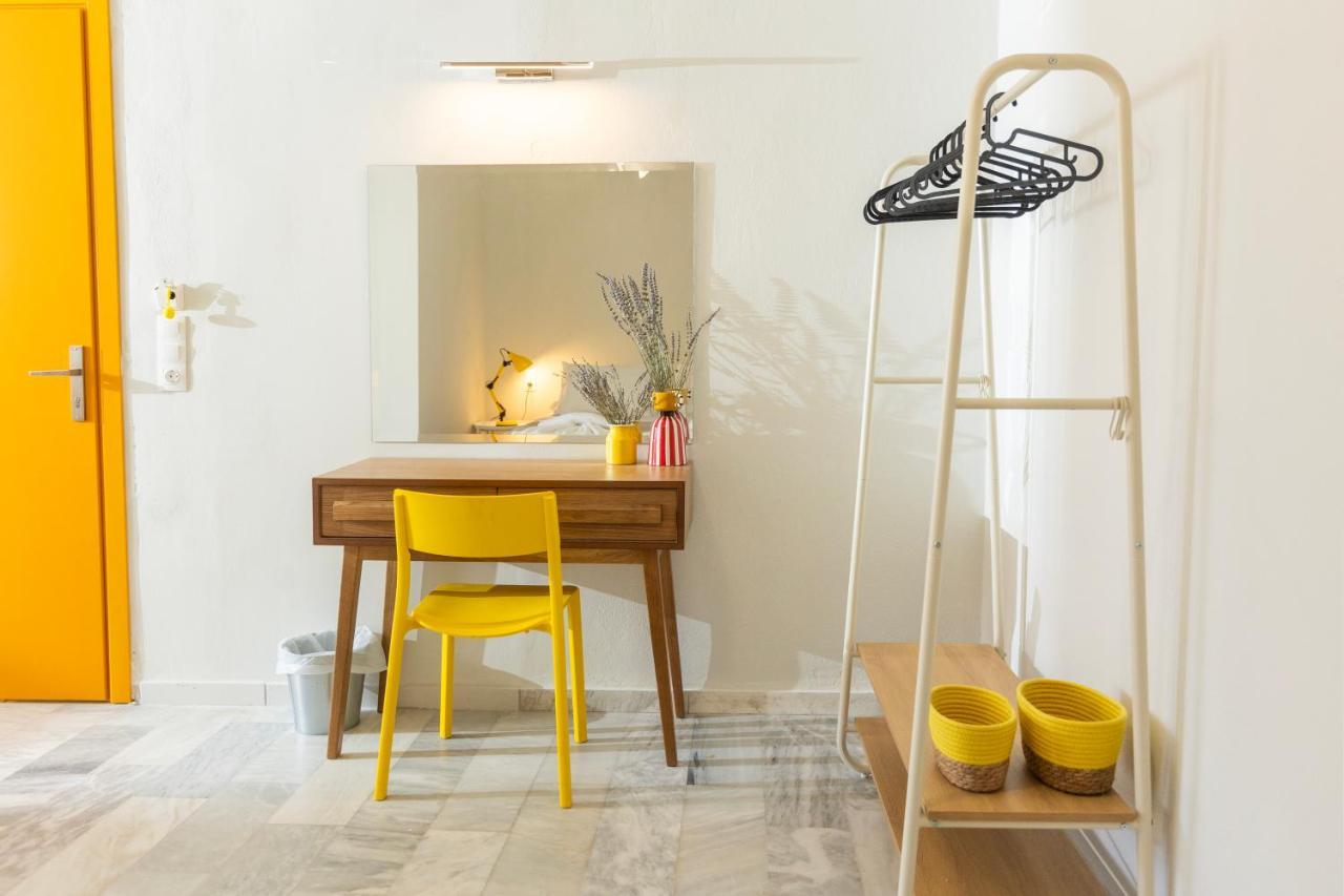 Mondrian Guest House Skiathos-stad Buitenkant foto