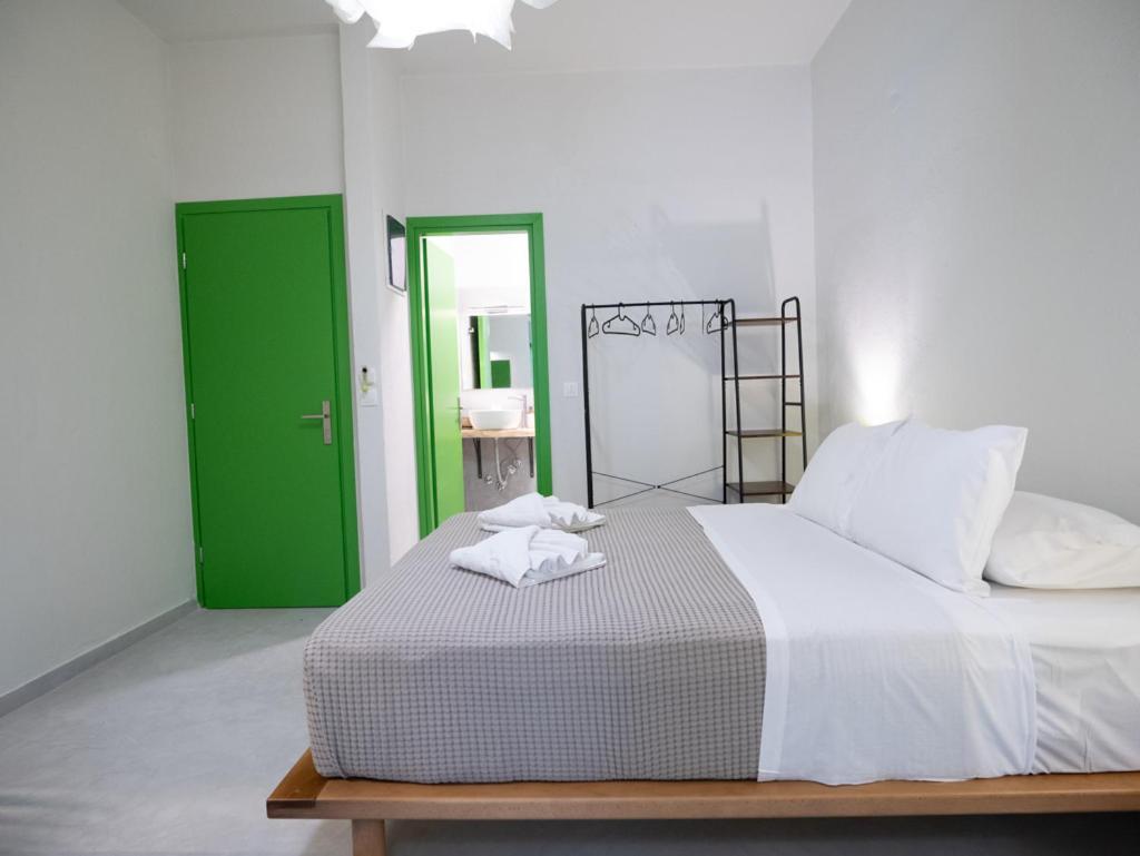 Mondrian Guest House Skiathos-stad Buitenkant foto